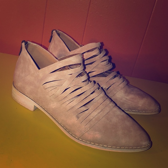 Mi.iM Shoes - Mi.iM Free Soul Tan Shredded Ankle Booties